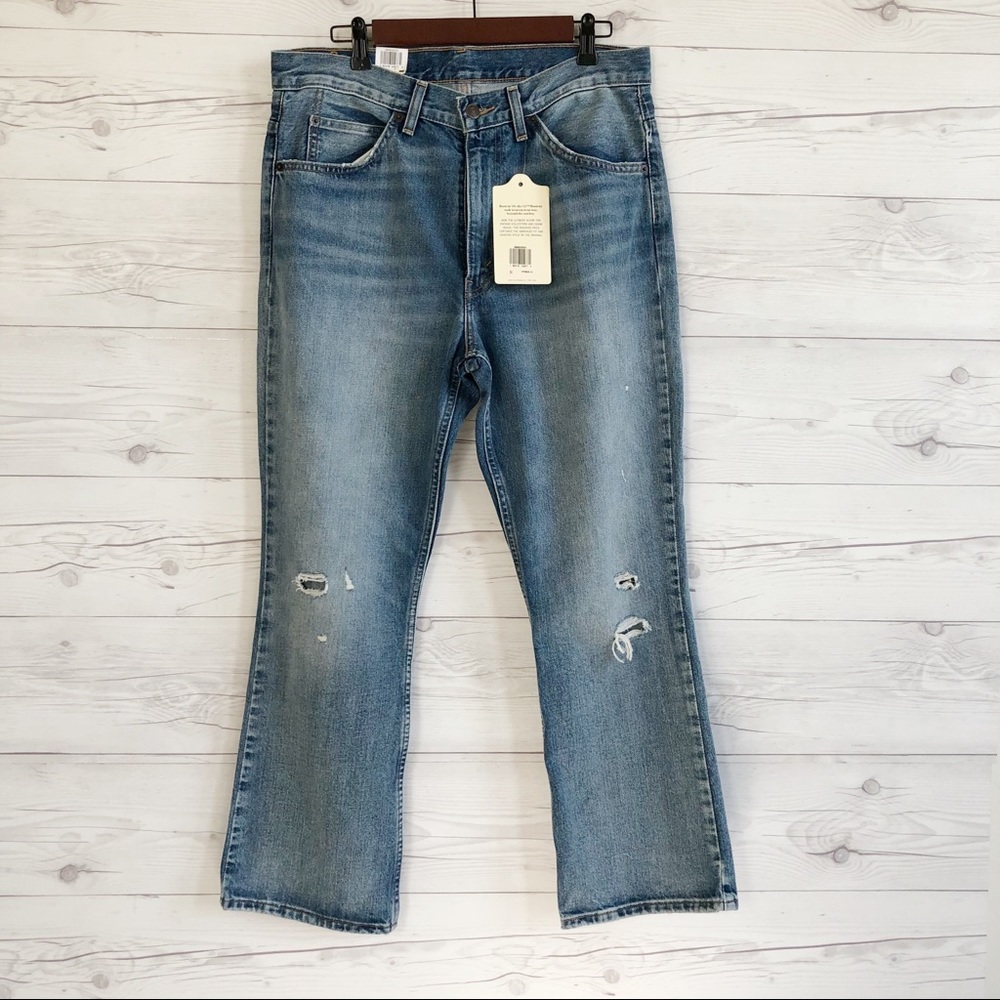 Levi’s bootcut Cropped jeans size 31